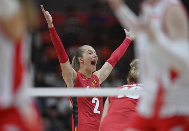 (250831) -- BANGKOK, Aug. 31, 2025 -- Elise Van Sas of Belgium celebrates scoring during the round of 16 match between Poland and Belgium at the Volleyball Women s World Championship, WM, Weltmeisterschaft in Bangkok, Thailand, Aug. 30, 2025. ) (SP)THAILAND-BANGKOK-VOLLEYBALL-WOMEN S WORLD CHAMPIONSHIP-POLAND VS BELGIUM HouxZhaokang 