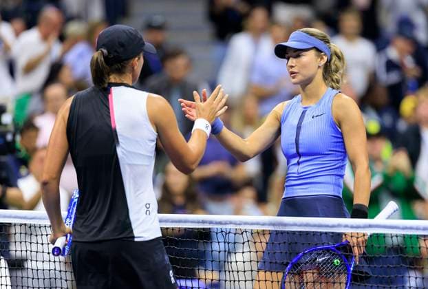 August 30, 2025, Flushing Meadows, New York, USA: Iga Swiatek shakes hands with Anna Kalinskaya after winning her match on Day 7 of the 2025 US Open at USTA Billie Jean King National Tennis Center on Saturday August 30, 2025 in the Flushing neighborhood of the Queens borough of New York City. JAVIER ROJAS PI Flushing Meadows USA - ZUMAp124 20250830_zaa_p124_140 Copyright: xJavierxRojasx