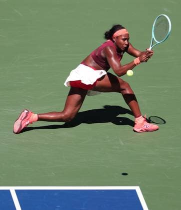 Coco Gauff, from above, US Open Championships 2023, USTA Billie Jean King National Tennis Center, Flushing Meadows, New York, USA Copyright: xJuergenxHasenkopfx