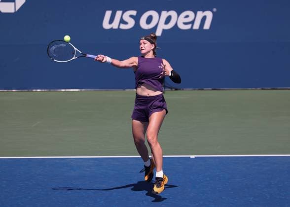 Karolina Muchova, from above, US Open Championships 2023, USTA Billie Jean King National Tennis Center, Flushing Meadows, New York, USA Copyright: xJuergenxHasenkopfx
