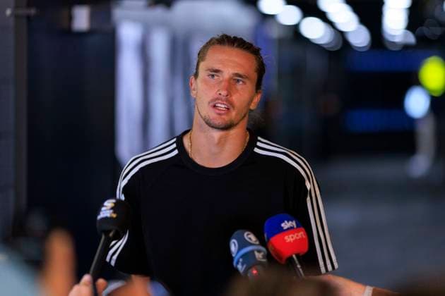 August 30, 2025, Flushing Meadows, New York, USA: Alexander Zverev is interviewed outside of the locker room after losing his match against Felix Auger-Aliassime on Day 7 of the 2025 US Open at USTA Billie Jean King National Tennis Center on Saturday August 30, 2025 in the Flushing neighborhood of the Queens borough of New York City. JAVIER ROJAS PI Flushing Meadows USA - ZUMAp124 20250830_zaa_p124_165 Copyright: xJavierxRojasx