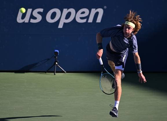 (250831) -- NEW YORK, Aug. 31, 2025 -- Andrey Rublev of Russia serves during the men s singles third round match against Coleman Wong of China s Hong Kong at the 2025 US Open tennis championships in New York, the United States, Aug. 30, 2025. ) (SP)U.S.-NEW YORK-TENNIS-US OPEN-MEN S SINGLES-RUBLEV VS WONG LixRui 