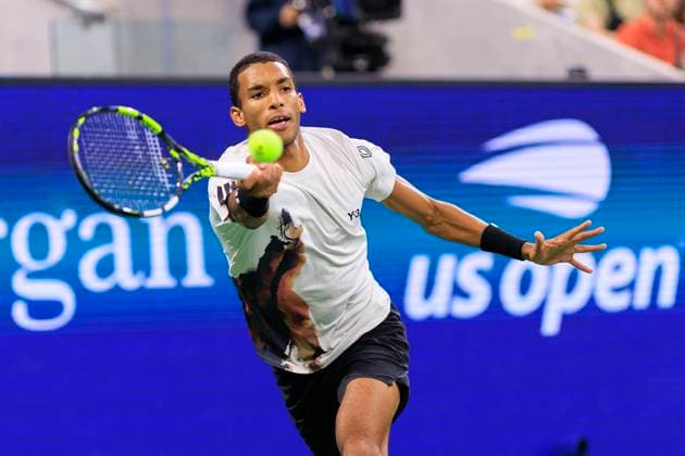 August 30, 2025, Flushing Meadows, New York, USA: Felix Auger-Aliassime stretches for a forehand during a match against Alexander Zverev on Day 7 of the 2025 US Open at USTA Billie Jean King National Tennis Center on Saturday August 30, 2025 in the Flushing neighborhood of the Queens borough of New York City. JAVIER ROJAS PI Flushing Meadows USA - ZUMAp124 20250830_zaa_p124_189 Copyright: xJavierxRojasx