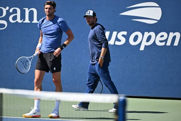 US Open - Arthur Rinderknech Training Arthur Rinderknech (FRA) with his coach Lucas Pouille (FRA) at the 2025 US Open at Billie Jean National Tennis Center in New York City, NY, USA, on August 30, 2025. Photo by Corinne Dubreuil ABACAPRESS.COM New York City United States  Copyright: xDubreuilxCorinne ABACAx