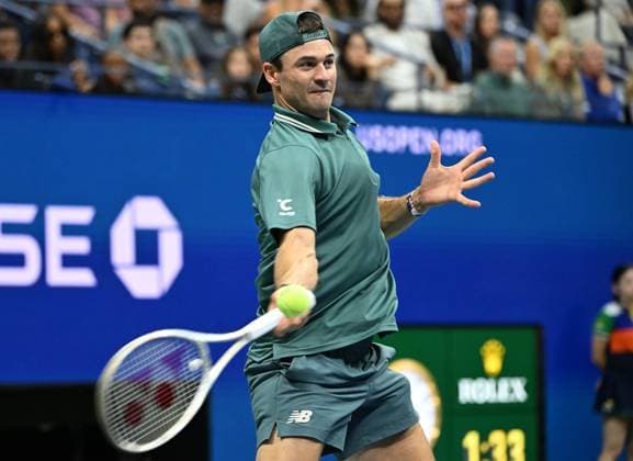 Tommy Paul of USA Vs Alexander Bublik of KAZ on Arthur Ashe Stadium on day 7 at the 2025 US Open Tennis Championship at the USTA Billie Jean King National Tennis Center in New York City on Saturday, August 30, 2025.  NYP20250830322 LARRYxMARANO