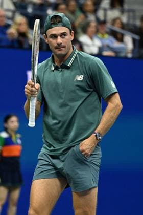 Tommy Paul of USA Vs Alexander Bublik of KAZ on Arthur Ashe Stadium on day 7 at the 2025 US Open Tennis Championship at the USTA Billie Jean King National Tennis Center in New York City on Saturday, August 30, 2025.  NYP20250830325 LARRYxMARANO