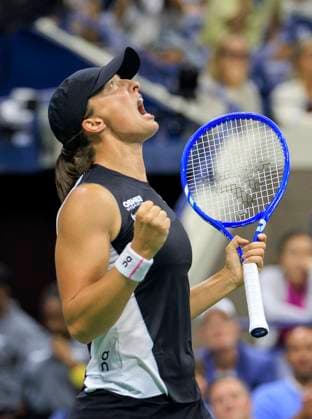 August 30, 2025, Flushing Meadows, New York, USA: IGA SWIATEK reacts after winning her match match against Anna Kalinskaya on Day 7 of the 2025 US Open at USTA Billie Jean King National Tennis Center on Saturday in the Flushing neighborhood of the Queens borough of New York City. Flushing Meadows USA - ZUMAp124 20250830_zaa_p124_137 Copyright: xJavierxRojasx