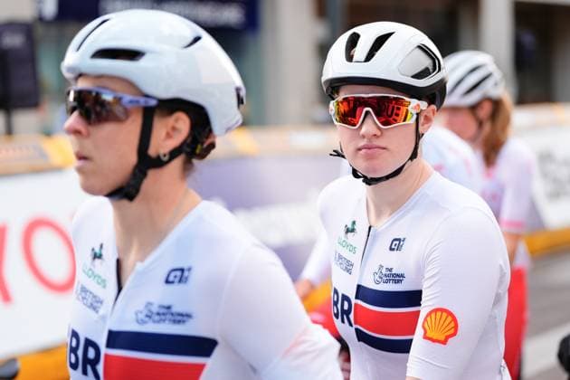 2025 UCI Para-cycling Road World Championships Picture by Olly Hassell SWpix.com - 31 08 2025 - Cycling - 2025 UCI Para-cycling Road World Championships - Ronse, Flanders, Belgium - Women B Road Race - Amelia Robertson piloted by Corrine Hall (Great Britain) Copyright: x xSWpix.comx(t axPhotographyxHubxLtd)xOllyxHassell SWpix.comx SWP-3069-1486