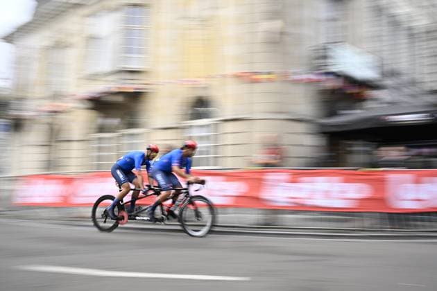 Italy Lorenzo Bernard and pilot Paolo Toto (MB) pictured in action during the road race at the UCI Para-cycling Road World Championships, Sunday 31 August 2025, in Ronse. The UCI Para-Cycling Road World Championships take place from 28 to 31 Augustus in Ronse. JASPERxJACOBS  x132916304x
