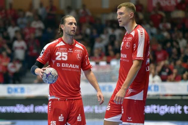 Olle Forsell Schefvert MT Melsungen 25 and Uladsislau Kulesch MT Melsungen 20 R , GER, MT Melsungen Rhein Neckar Loewen, Handball, 1 Bundesliga, 1 Matchday, Season 2025 2026, 29 08 2025, GER, MT Melsungen Rhein Neckar Loewen, Handball, 1 Bundesliga, 1 Matchday, Season 2025 2026, 29 08 2025 Kassel Copyright: xEibner-Pressefotox xRolandxSippelx EP_RSL