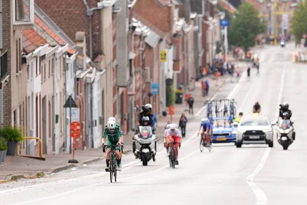 2025 UCI Para-cycling Road World Championships Picture by Olly Hassell SWpix.com - 31 08 2025 - Cycling - 2025 UCI Para-cycling Road World Championships - Ronse, Flanders, Belgium - Women B Road Race - Sophie Unwin piloted by Jenny Holl (Great Britain) Copyright: x xSWpix.comx(t axPhotographyxHubxLtd)xOllyxHassell SWpix.comx SWP-3069-1514