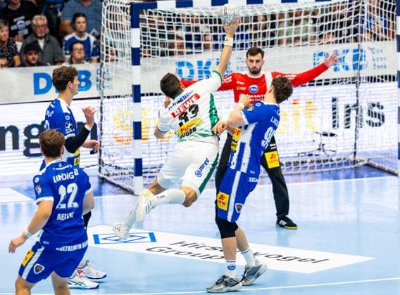 30 08 2025, GER, Handball, Men, Season 25 26, Daikin 1 Bl, 1 Matchday ThSV Eisenach SC DHfK Leipzig Luka Rogan SC DHfK Leipzig Tillman Leu ThSV Eisenach,99 99817 Eisenach Werner Assmann Halle Am Sportp Thueringen Germany