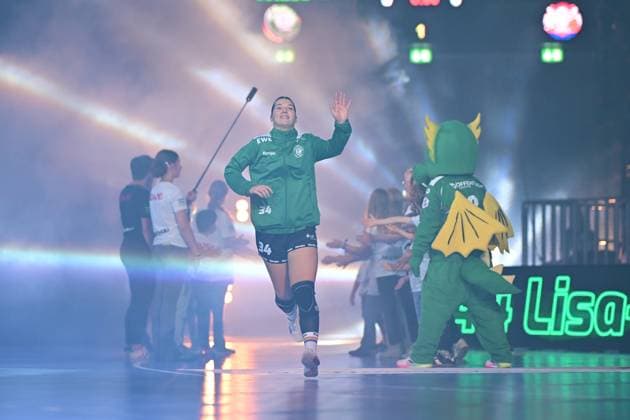 Handball I Women I Season 2025 2026 I 1 HBF I 1 Matchday I VfL Oldenburg BSV Sachsen Zwickau I 30 08 2025 Emma Bächtiger 34, VfL Oldenburg Oldenburg EWE Arena Niedersachsen Germany Copyright: xLobeca FelixxSchlikisx