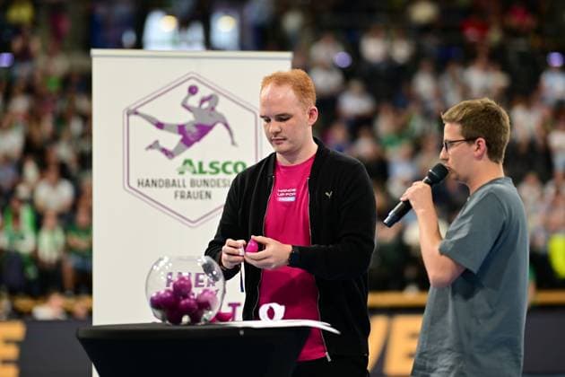 Handball I Women I Season 2025 2026 I 1 HBF I 1 Matchday I VfL Oldenburg BSV Sachsen Zwickau I 30 08 2025 Tim Andler HBF Oldenburg EWE Arena Niedersachsen Germany Copyright: xLobeca FelixxSchlikisx