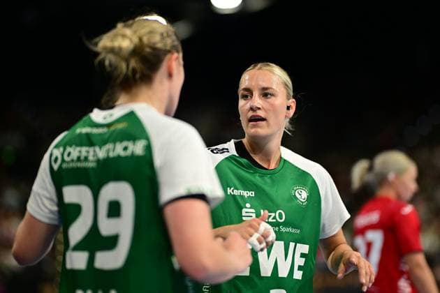 Handball I Women I Season 2025 2026 I 1 HBF I 1 Matchday I VfL Oldenburg BSV Sachsen Zwickau I 30 08 2025 Paulina Golla 29, VfL Oldenburg Lisa Borutta 2, VfL Oldenburg Oldenburg EWE Arena Niedersachsen Germany Copyright: xLobeca FelixxSchlikisx