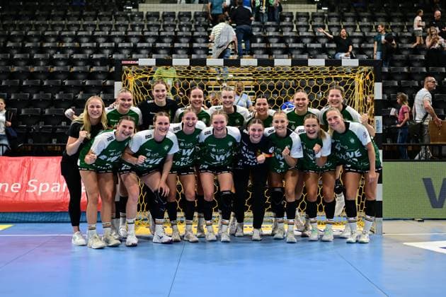 Handball I Women I Season 2025 2026 I 1 HBF I 1 Matchday I VfL Oldenburg BSV Sachsen Zwickau I 30 08 2025 Cheers, excitement, enthusiasm, euphoria, joy, happiness, cheerfulness at VfL Oldenburg Women Oldenburg EWE Arena Lower Saxony Germany Copyright: xLobeca FelixxSchlikisx