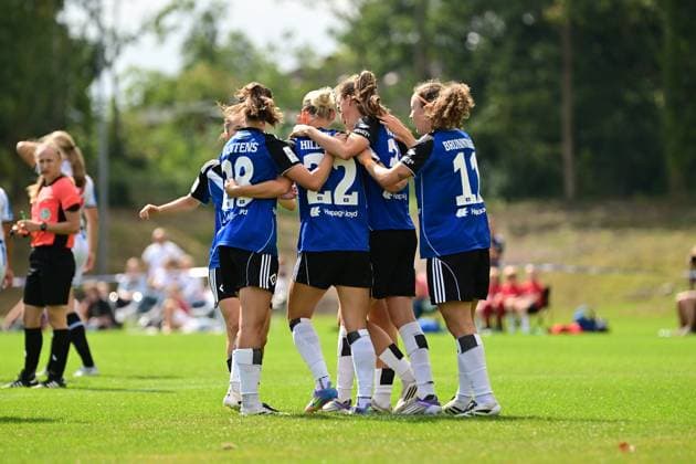Soccer I Women I Season 2025 2026 I Test match I Hamburger SV SC Heerenveen I 30 08 2025 Cheers, excitement, enthusiasm, euphoria, joy, happiness, cheerfulness at Hamburger SV Women Varel Obenstroh, A Platz Niedersachsen Germany Copyright: xLobeca FelixxSchlikisx