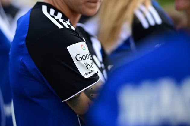 Soccer I Women I Season 2025 2026 I Test match I Hamburger SV SC Heerenveen I 30 08 2025 Symbol, Symbolic image, Symbolic picture, Symbol, Representation, Signum Google Pixel Bundesliga Crest, Print Varel Obenstroh, A Platz Niedersachsen Germany Copyright: xLobeca FelixxSchlikisx