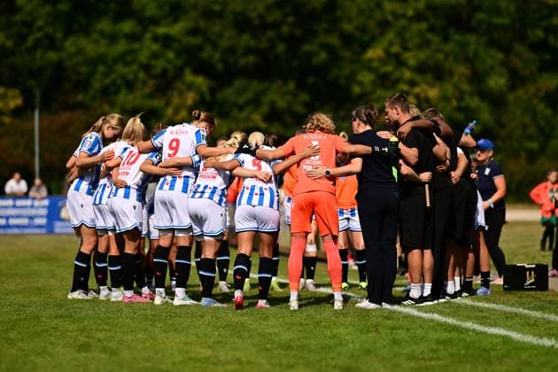 Soccer I Women I Season 2025 2026 I Test match I Hamburger SV SC Heerenveen I 30 08 2025 SC Heerenveen Women together Varel Obenstroh, A Place Lower Saxony Germany Copyright: xLobeca FelixxSchlikisx