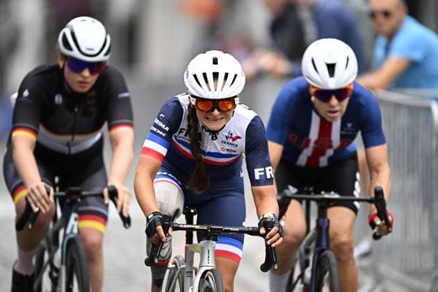 Germany Vanessa Laws (WC4), France Katell Alencon (WC4) and United States Andrea Tyson Cherniak (WC4) pictured in action during the road race at the UCI Para-cycling Road World Championships, Sunday 31 August 2025, in Ronse. The UCI Para-Cycling Road World Championships take place from 28 to 31 Augustus in Ronse. JASPERxJACOBS  x132920298x