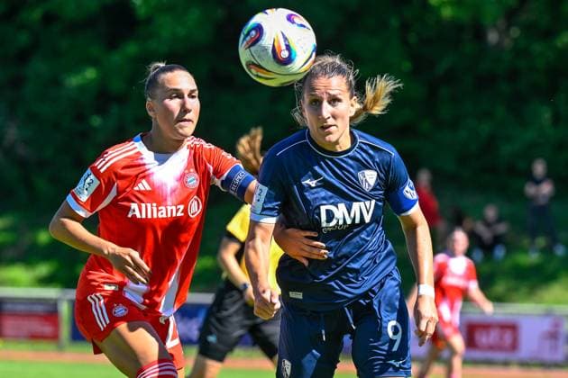 v li Jana Kappes FCB, 20 Dörthe Hoppius Bochum, 9 in duel, duel, tackle, dynamics, action, 31 08 2025, Aschheim Germany , Soccer,2 Women Bundesliga, FC Bayern München II VfL Bochuim, DFB DFL REGULATIONS PROHIBIT ANY USE OF PHOTOGRAPHS AS IMAGE SEQUENCES AND OR QUASI VIDEO xslx