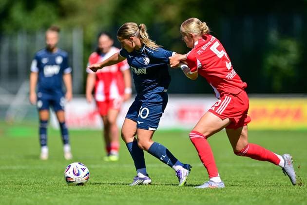 v li Lilith Schmidt Bochum, 30 Luzie Zähringer Zaehringer, FCB, 5 in duel, duel, tackle, dynamic, action, action, 31 08 2025, Aschheim Germany , Soccer,2 Women Bundesliga, FC Bayern München II VfL Bochuim, DFB DFL REGULATIONS PROHIBIT ANY USE OF PHOTOGRAPHS AS IMAGE SEQUENCES AND OR QUASI VIDEO xslx