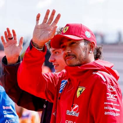 Drivers Parade Lewis Hamilton of the United Kingdom and Scuderia Ferrari HP F1 Team and Andrea Kimi Antonelli of Italy and Mercedes AMG Petronas F1 Team waves during the Formula 1 Heineken Dutch Grand Prix 2025 on Day 3 at Circuit Zandvoort on August 31, 2025 in Zandvoort, Netherlands Photo by Marcel ter Bals DeFodi Images
