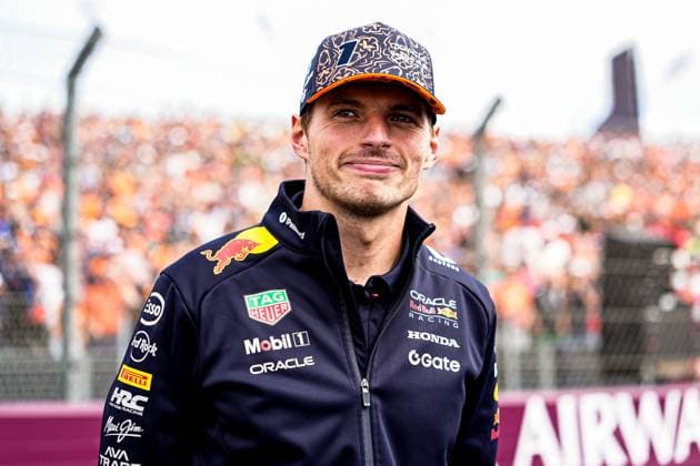 2025-08-31 F1 - Heineken Dutch GP - Grand Prix Drivers Parade ZANDVOORT, NETHERLANDS - AUGUST 31: Max Verstappen of Red Bull Racing at the Grand Prix Drivers Parade during F1 - Heineken Dutch GP on August 31, 2025 in Zandvoort, Netherlands. Zandvoort Netherlands Content not available for redistribution in The Netherlands directly or indirectly through any third parties. Copyright: xAndrexWeeningx