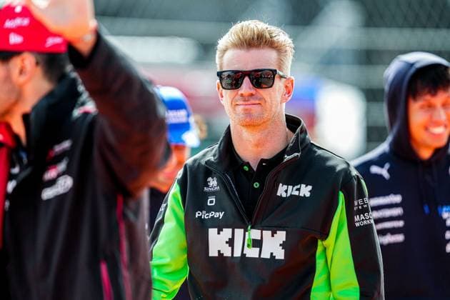 2025-08-31 F1 - Heineken Dutch GP - Grand Prix Drivers Parade ZANDVOORT, NETHERLANDS - AUGUST 31: Nico Hulkenberg of Kick Sauber at the Grand Prix Drivers Parade during F1 - Heineken Dutch GP on August 31, 2025 in Zandvoort, Netherlands. Zandvoort Netherlands Content not available for redistribution in The Netherlands directly or indirectly through any third parties. Copyright: xAndrexWeeningx