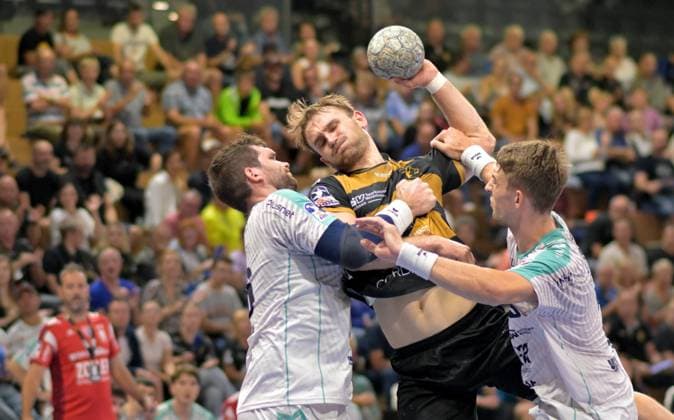 30 08 2025, Dresdens Anton Preußner, Handball, 2 Bundesliga, HC Elbflorenz Dresden SG BBM Bietigheim c Dresden