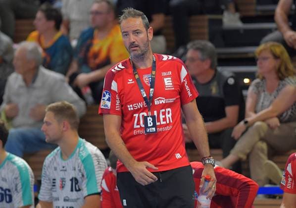 30 08 2025, Bietigheim coach Iker Romero, Handball, 2 Bundesliga, HC Elbflorenz Dresden SG BBM Bietigheim 24 28, c Dresden