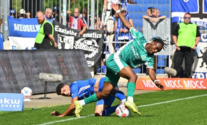 31 08 2025 Soccer Season 2025 2026 2 Soccer Bundesliga 04 Matchday 1 FC Magdeburg FCM SpVgg Greuther Fürth Kleeblatt Sportfoto Zink MeZi xmexzix DFL regulations prohibit any use of photographs as image sequences and or quasi video only for editorial use Eldin Dzogovic 4, 1 FC Magdeburg FCM Noel Futkeu 9, SpVgg Greuther Fürth, rechts