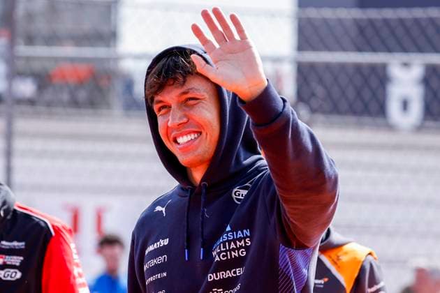 Drivers Parade Alexander Albon of Thailand and Williams wave during the Formula 1 Heineken Dutch Grand Prix 2025 on Day 3 at Circuit Zandvoort on August 31, 2025 in Zandvoort, Netherlands Photo by Marcel ter Bals DeFodi Images