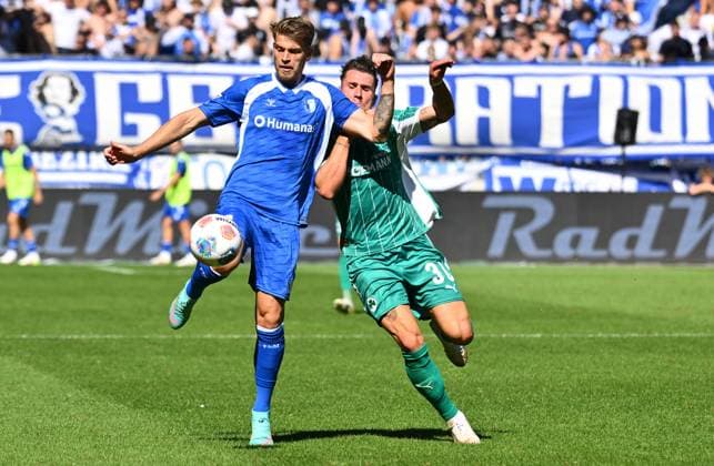 31 08 2025 Soccer Season 2025 2026 2 Soccer Bundesliga 04 Matchday 1 FC Magdeburg FCM SpVgg Greuther Fürth Kleeblatt Sportfoto Zink xwoxzix DFL regulations prohibit any use of photographs as image sequences and or quasi video only for editorial use Marcus Mathisen 16, 1 FC Magdeburg FCM Felix Klaus 30, SpVgg Greuther Fürth