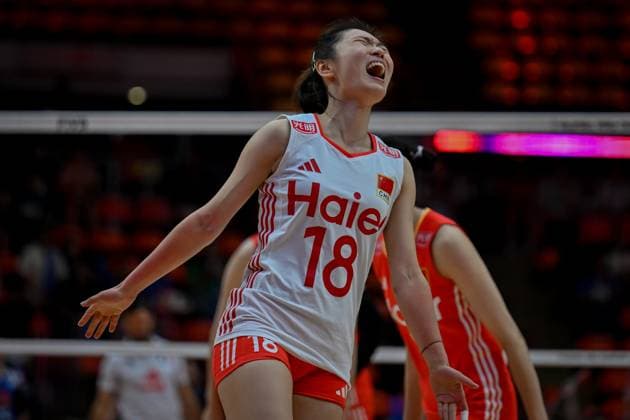 China v France - FIVB Women’s World Volleyball Championship BANGKOK, THAILAND - AUGUST 31: Mengjie Wang (18) of China celebrates after scoring a point during the FIVB Women s World Volleyball Championship match between China and France at Huamark Indoor Stadium in Bangkok, Thailand on August 31, 2025. Mustafa Hatipoglu Anadolu Banghok Thailand. Editorial use only. Please get in touch for any other usage.  Copyright: x2025xAnadoluxMustafaxHatipoglux
