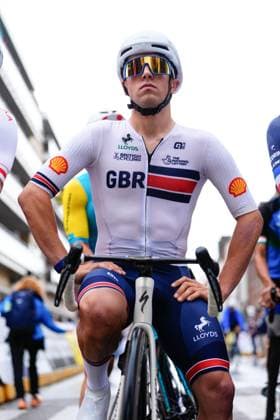 2025 UCI Para-cycling Road World Championships Picture by Olly Hassell SWpix.com - 31 08 2025 - Cycling - 2025 UCI Para-cycling Road World Championships - Ronse, Flanders, Belgium - Men C4 Road Race - Archie Atkinson (Great Britain) Copyright: x xSWpix.comx(t axPhotographyxHubxLtd)xOllyxHassell SWpix.comx SWP-3069-1793