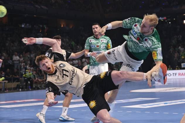 Johannes Wasielewski, Matthes Langhoff duel Match scene Action Sport Handball HBL Bundesliga Men 1 Matchday Season 2025 2026 31 08 2025 Füchse Berlin vs Bergischer HC
