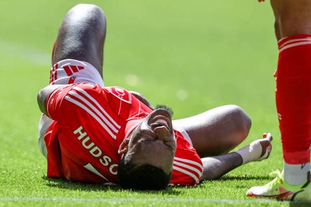 Premier League Nottingham Forest v West Ham United Callum Hudson-Odoi of Nottingham Forest goes down with injury during the Premier League match Nottingham Forest vs West Ham United at City Ground, Nottingham, United Kingdom, 31st August 2025 (Photo by Alfie Cosgrove News Images) Nottingham City Ground Nottinghamshire United Kingdom Copyright: xAlfiexCosgrove NewsxImagesx