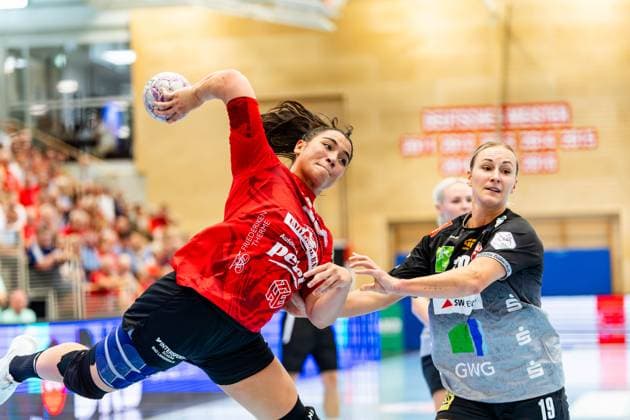 31 08 2025, GER, Handball, Women, Season 2025 2026, Alsco 1 Bl, 1 Matchday, Thueringer HC SV Union Halle Neustadt Wildcats Giulia Guarieiro Thueringer HC,13 99947 Bad Langensalza Salza Halle Sporthalle Mehrz Thüringen Germany