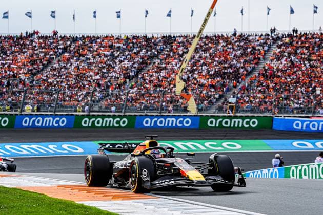 2025-08-31 F1 - Heineken Dutch GP - Grand Prix Race ZANDVOORT, NETHERLANDS - AUGUST 31: Max Verstappen of Red Bull Racing competing in the Grand Prix Race during F1 - Heineken Dutch GP on August 31, 2025 in Zandvoort, Netherlands. Zandvoort Netherlands Content not available for redistribution in The Netherlands directly or indirectly through any third parties. Copyright: xAndrexWeeningx