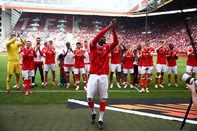 31 08 2025, xmohx, Soccer 2 Bundesliga, 1 FC Kaiserslautern SV Darmstadt 98 v l Celebrating the victory with Faride Alidou 1 FC Kaiserslautern DFL DFB REGULATIONS PROHIBIT ANY USE OF PHOTOGRAPHS as IMAGE SEQUENCES and or QUASI VIDEO Kaiserslautern