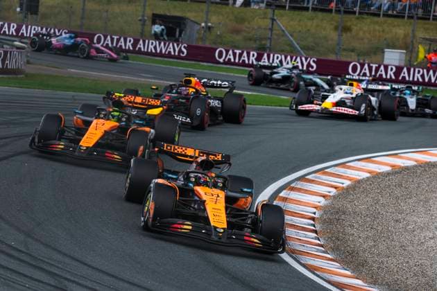 F1 - DUTCH GRAND PRIX 2025 81 PIASTRI Oscar (aus), McLaren F1 Team MCL39, action during the 2025 Formula 1 Heineken Dutch Grand Prix, 15th round of the 2025 FIA Formula One World Championship, WM, Weltmeisterschaft from August 29 to 31, 2025 on the Zandvoort Circuit, in Zandvoort, Netherlands - ZandvoortNetherlands  Copyright: xEricxAlonsox