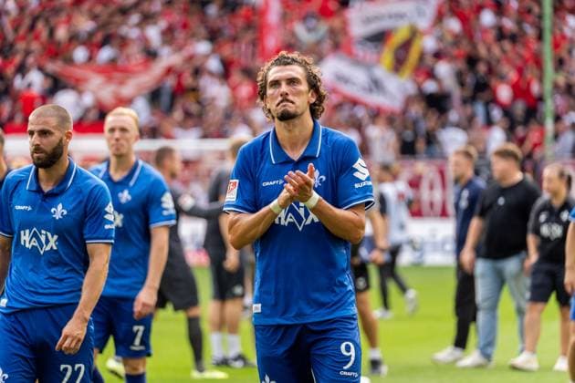 Crop, Portrait, Emotion Fraser Hornby SV Darmstadt 98, 09 after the final whistle, GER, 1 FC Kaiserslautern vs SV Darmstadt 98, Football, 2 Bundesliga, Matchday 4, Season 2025 2026, 31 08 2025, DFL REGULATES PROHIBIT ANY USE OF PHOTOGRAPHS AS IMAGE SEQUENCES AND OR QUASI VIDEO, GER, 1 FC Kaiserslautern vs SV Darmstadt 98, Football, 2 Bundesliga, Matchday 4, Season 2025 2026, 31 08 2025 Kaiserslautern Copyright: xEibner-Pressefoto Jan-NiclasxGrox EP_JGG