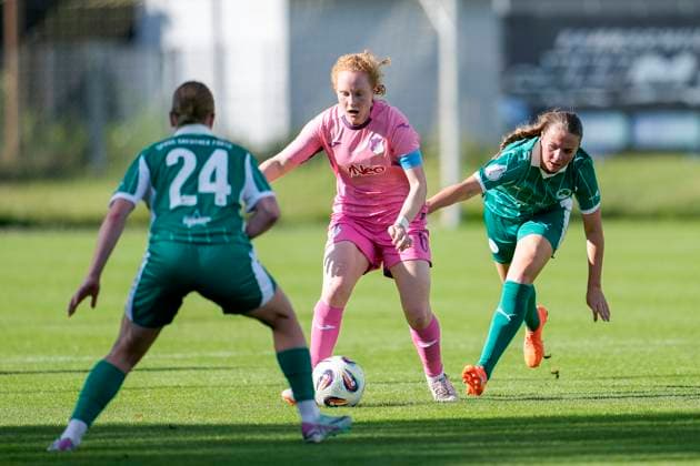 v li Judith Gruber Fürth, 24 , Milena Röder TSG II, 6 , Jasmin Ittner Fürth, 20 , duel, duel, tackle, tackling, dynamics, action, action, 31 08 2025, St Leon Rot Germany , Football, Women, Regionalliga Süd, TSG 1899 Hoffenheim U20 SpVgg Greuther Fürth, 31 08 2025, St Leon Rot Germany , Soccer, Women, Regionalliga Süd, TSG 1899 Hoffenheim U20 SpVgg Greuther Fürth, DFB DFL REGULATIONS PROHIBIT ANY USE OF PHOTOGRAPHS AS IMAGE SEQUENCES AND OR QUASI VIDEO xozx
