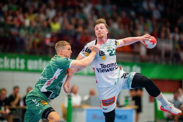 31 08 2025 Handball, 2025 2026, 1 Bundesliga, 1 Matchday, GWD Minden Frisch auf Göppingen L R Karolis Antanavicius Minden , Erik Persson Göppingen