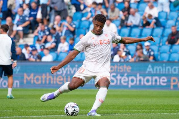 FOOTBALL : Le Havre vs Nice - Ligue 1 - 31 08 2025 Kevin Carlos ( 90 - Nice ) warms up prior to the Ligue 1 match between Havre AC and OGC Nice at Stade Oceane on August 31, 2025 in Le Havre, France. ( Photo by Federico Pestellini PsnewZ ) - Le HavreFrance  Copyright: xFedericoxPestellinix