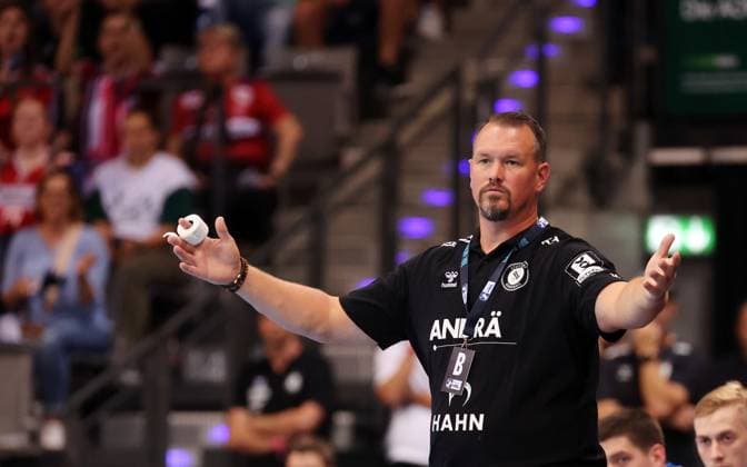 31 08 2025, Germany, Stuttgart, Handball Bundesliga season 2025 2026, TVB Stuttgart vs Hamburger SV, TVB coach Misha Kaufmann
