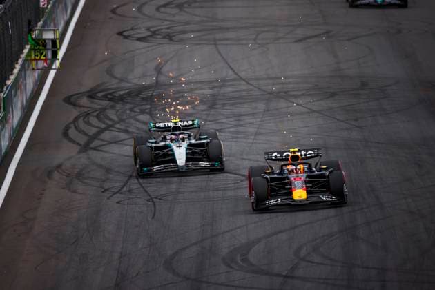 Formula 1 Heineken Dutch Grand Prix 2025 Alexis Perrin OVERTAKE MAXPPP - Zandvoort 31 08 2025 12 ANTONELLI Andrea Kimi (ita), Mercedes AMG Petronas, action, 22 TSUNODA Yuki (jpn), Red Bull Racing, action at the Formula 1 Heineken Dutch Grand Prix 2025, the 15th round of the 2025 FIA Formula 1 World Championship, WM, Weltmeisterschaft at Circuit Zandvoort in Zandvoort, Netherlands, from 28 to 31 August 2025 Zandvoort Netherlands Copyright: xOVERTAKE MAXPPPxAlexisxPerrinx OVT202508316141 OVT202508316141