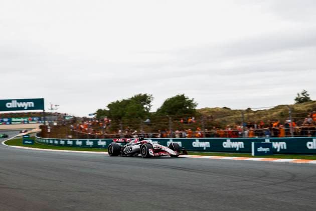 Formula 1 Heineken Dutch Grand Prix 2025 Alexis Perrin OVERTAKE MAXPPP - Zandvoort 31 08 2025 31 OCON Esteban (fra), Haas F1 Team, action at the Formula 1 Heineken Dutch Grand Prix 2025, the 15th round of the 2025 FIA Formula 1 World Championship, WM, Weltmeisterschaft at Circuit Zandvoort in Zandvoort, Netherlands, from 28 to 31 August 2025 Zandvoort Netherlands  Copyright: xOVERTAKE MAXPPPxAlexisxPerrinx OVT202508316119 OVT202508316119