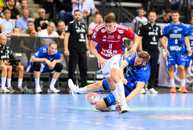 Nicolaj Joergensen Handball Sport Verein Hamburg, 11 , prevails, TVB Stuttgart vs Handball Sport Verein Hamburg, Handball, DAIKIN 1 Handball Bundesliga, 1 Matchday, Season 2025 2026, 31 08 2025 Eibner Pressefoto Andreas Ulmer TVB Stuttgart vs Handball Sport Verein Hamburg, Handball, DAIKIN 1 Handball Bundesliga, 1 Matchday, Season 2025 2026, 31 08 2025 Stuttgart Copyright: xEibner-Pressefoto AndreasxUlmerx EP_AUR